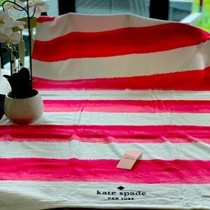 Kate♠️Spade XL Beach Towel, super cute and plush